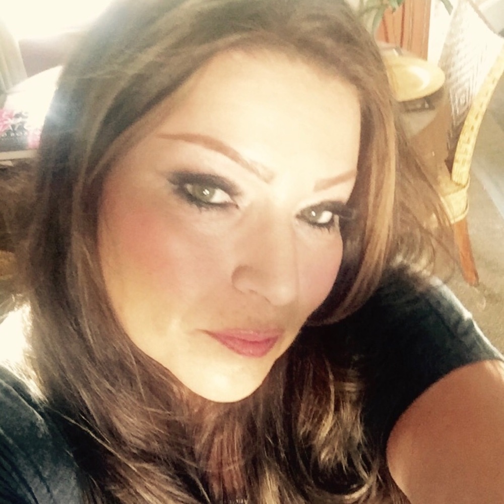 Meet your Posher, Denise
